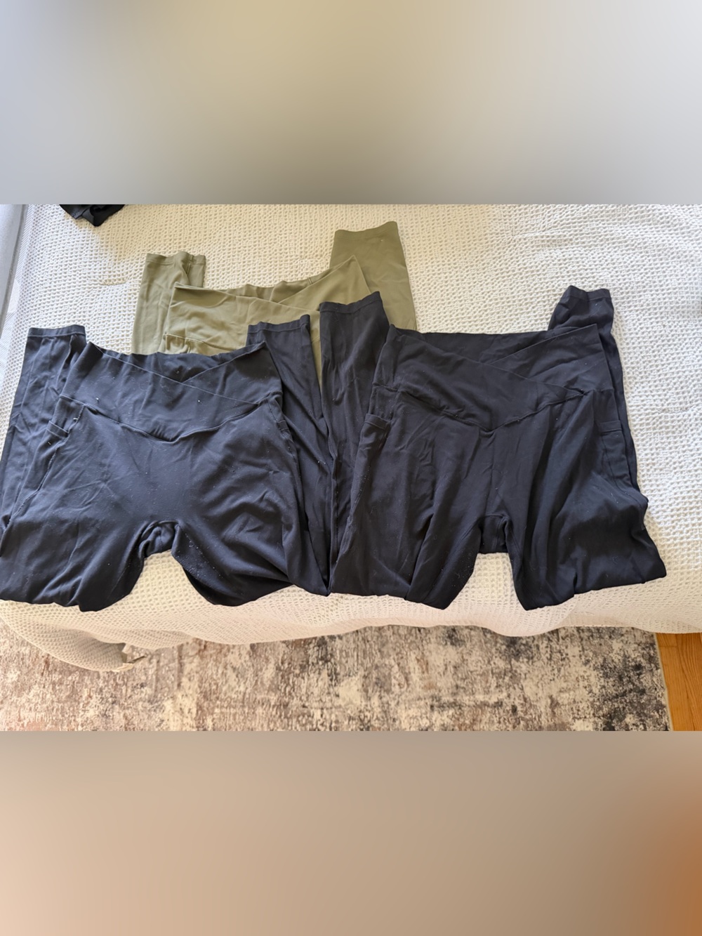HALARA High-Waist Crossover Pocket Leggings Pack in Black & Olive